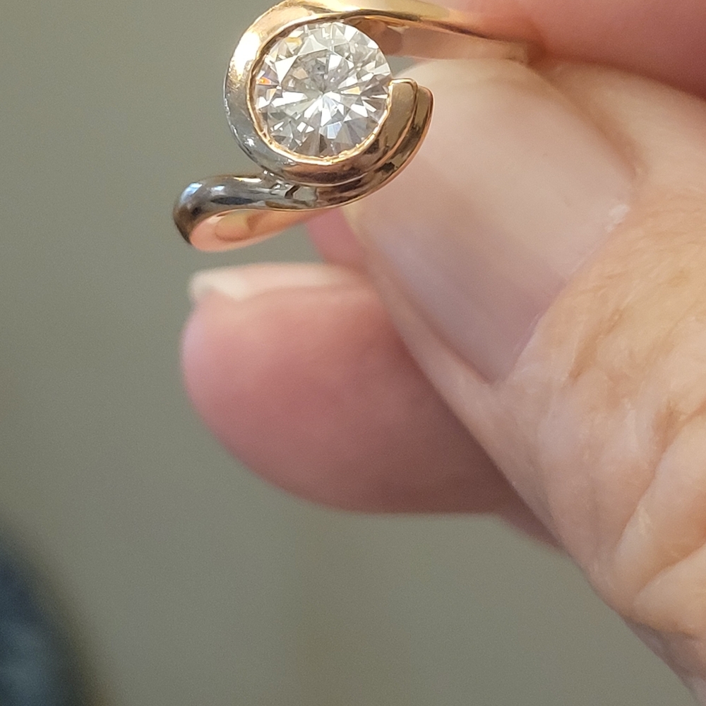 CHARLES & COLVARD 14k ROSE GOLD RING - Picture 3 of 6